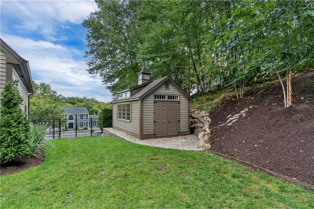 Lincoln, Rhode Island, 02865, United States, 4 Bedrooms Bedrooms, ,3 BathroomsBathrooms,Residential,Active,1964506