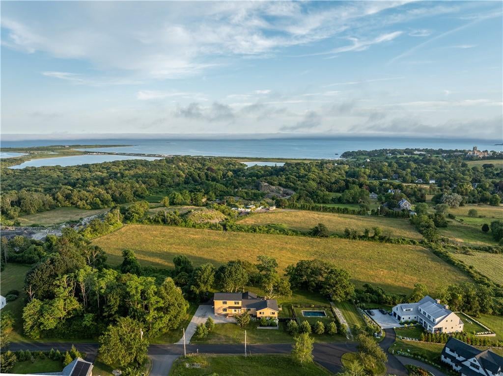 Middletown, Rhode Island, 02842, United States, 5 Bedrooms Bedrooms, ,4 BathroomsBathrooms,Residential,Active,1892610