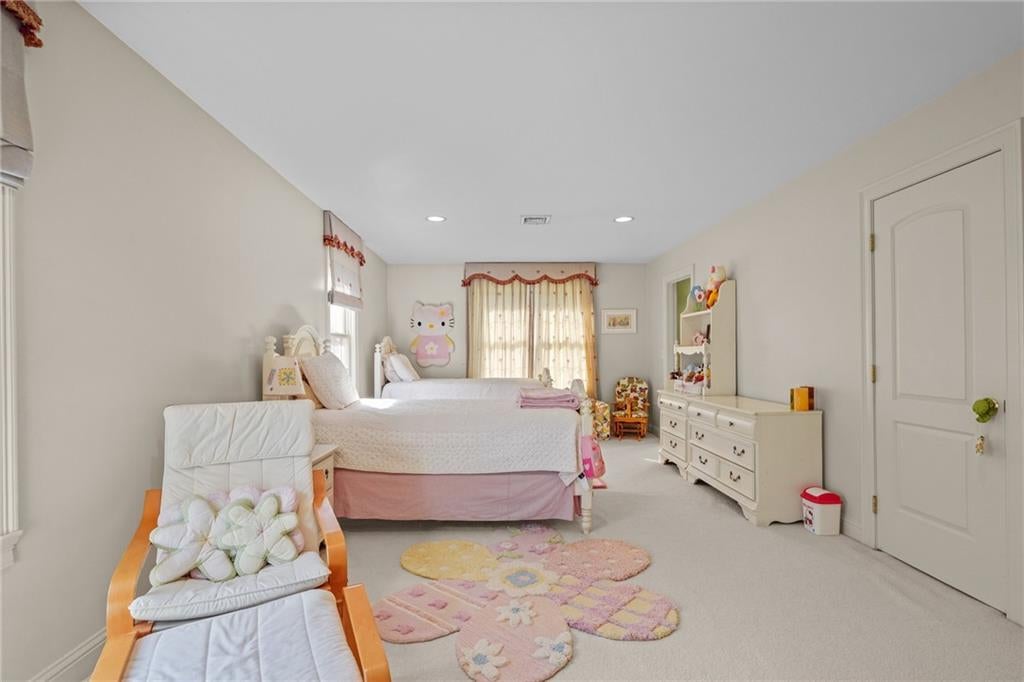 East Greenwich, Rhode Island, 02818, United States, ,4 BathroomsBathrooms,Residential,Active,1791211