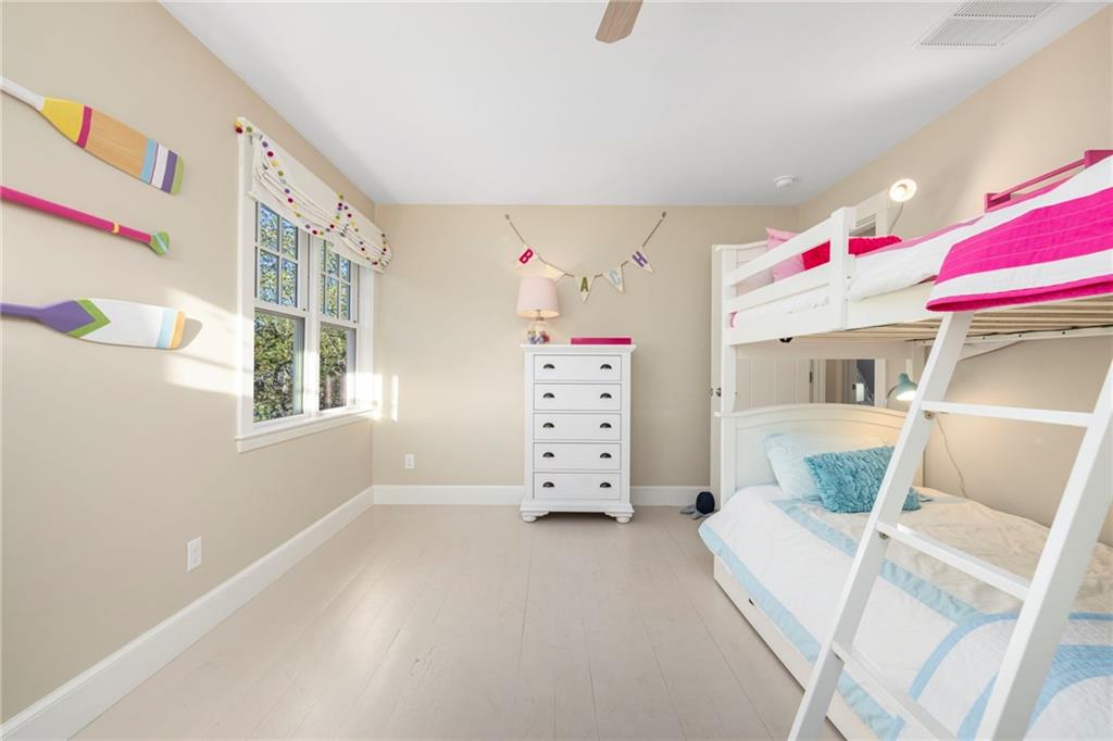 Newport, Rhode Island, 02840, United States, 4 Bedrooms Bedrooms, ,3 BathroomsBathrooms,Residential,Active,1959529