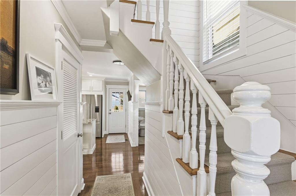 Newport, Rhode Island, 02840, United States, 4 Bedrooms Bedrooms, ,4 BathroomsBathrooms,Residential,Active,2007171