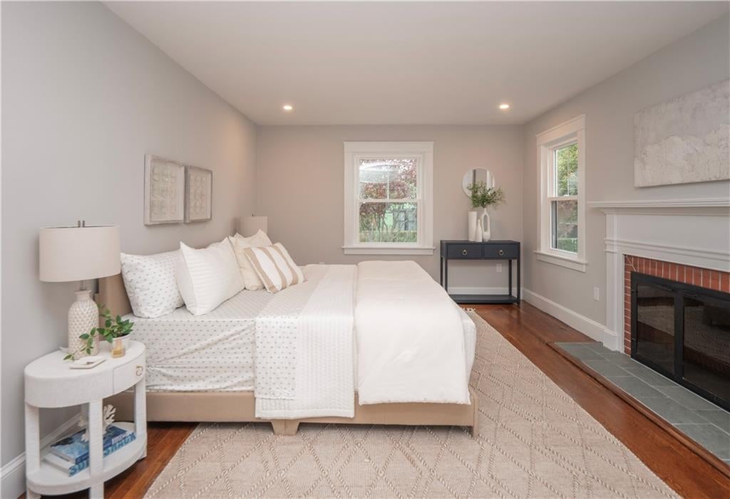 Newport, Rhode Island, 02840, United States, 4 Bedrooms Bedrooms, ,4 BathroomsBathrooms,Residential,Active,1973265