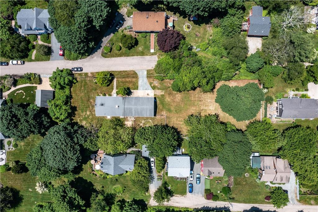 Jamestown, Rhode Island, 02835, United States, 3 Bedrooms Bedrooms, ,1 BathroomBathrooms,Residential,Pending,1834481