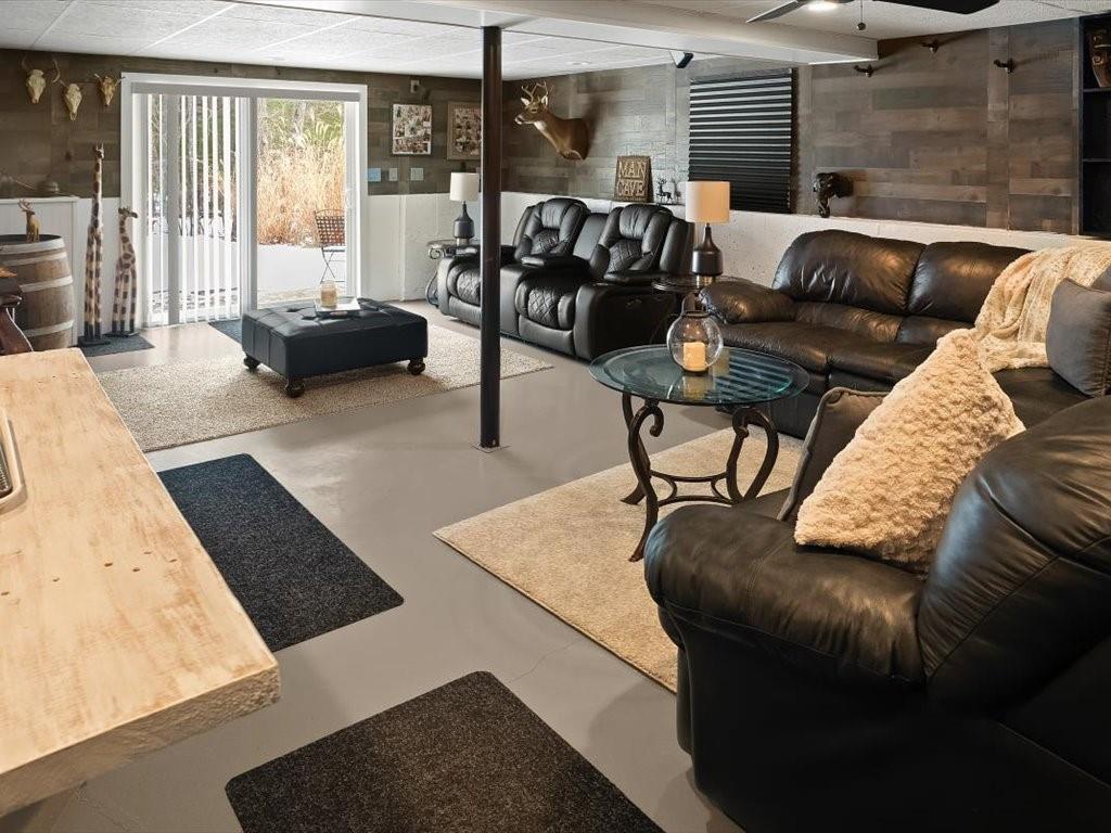 Charlestown, Rhode Island, 02813, United States, 3 Bedrooms Bedrooms, ,2 BathroomsBathrooms,Residential,Active,2007268