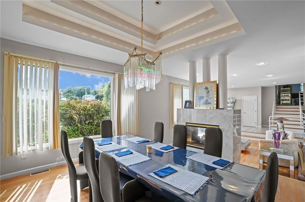 North Providence, Rhode Island, 02904, United States, 3 Bedrooms Bedrooms, ,4 BathroomsBathrooms,Residential,Active,1945229