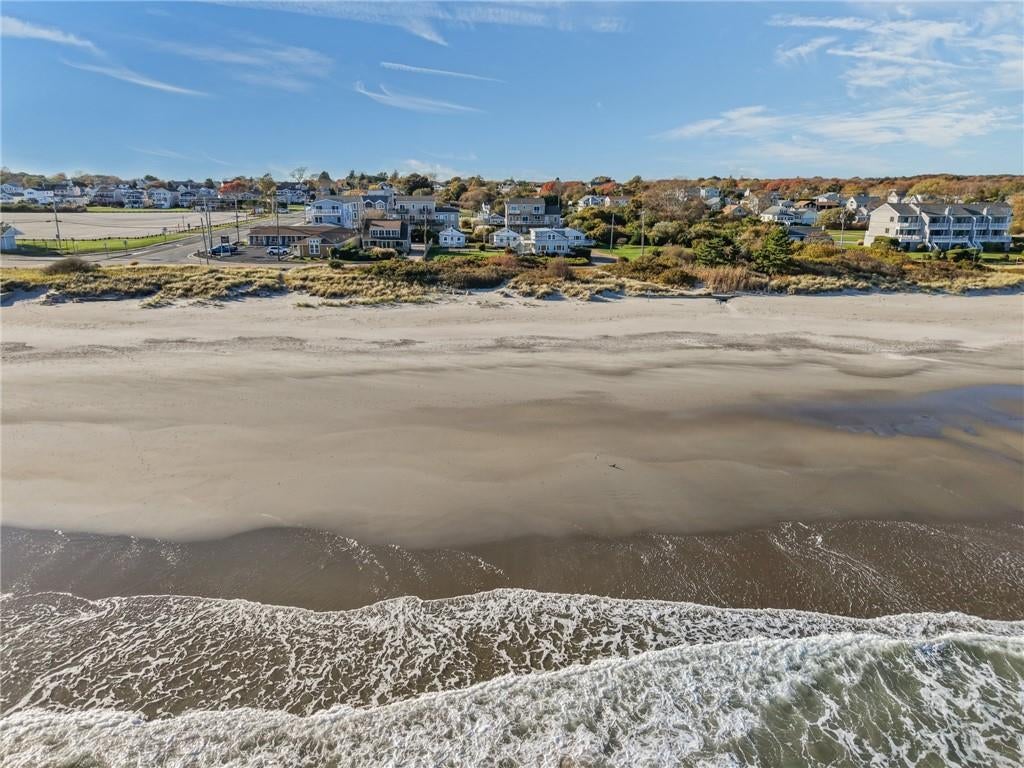 Narragansett, Rhode Island, 02882, United States, 4 Bedrooms Bedrooms, ,5 BathroomsBathrooms,Residential,Active,1986874