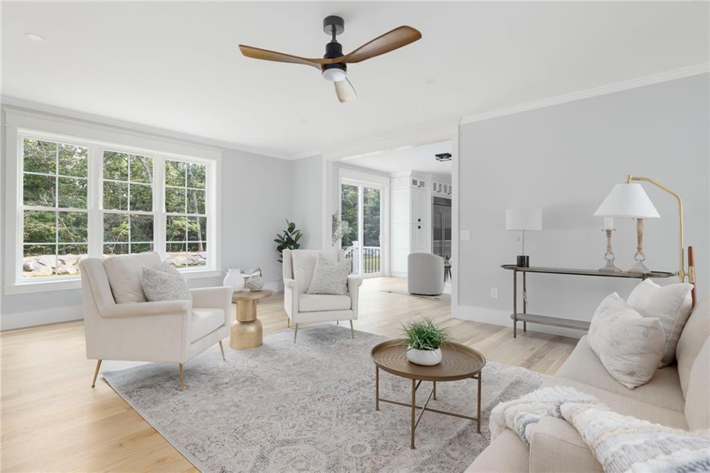 East Greenwich, Rhode Island, 02818, United States, 5 Bedrooms Bedrooms, ,4 BathroomsBathrooms,Residential,Active,1993976