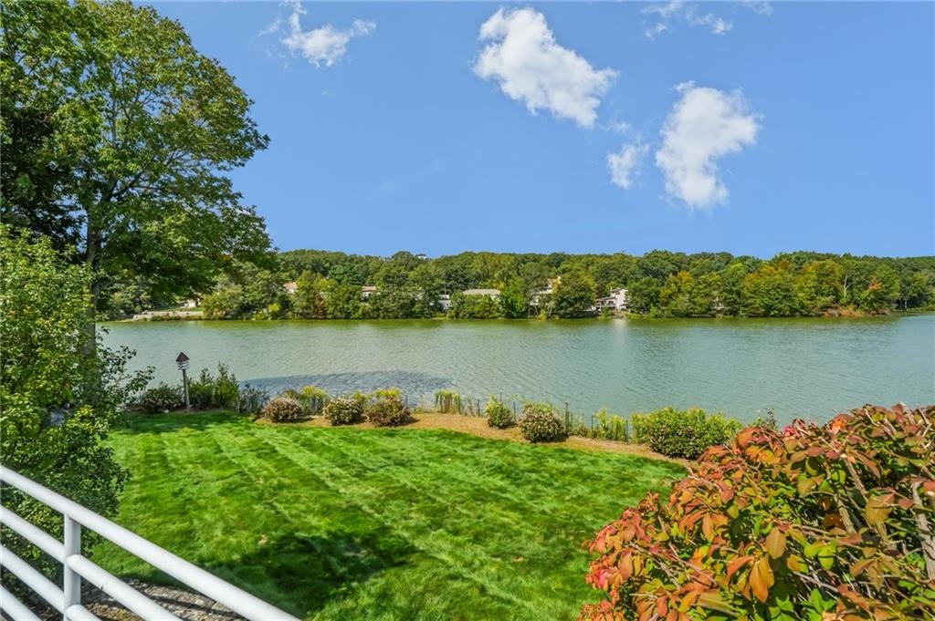 North Providence, Rhode Island, 02904, United States, 3 Bedrooms Bedrooms, ,4 BathroomsBathrooms,Residential,Active,1945229