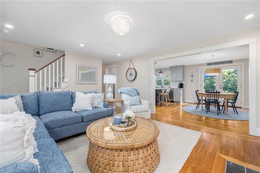 Newport, Rhode Island, 02840, United States, 4 Bedrooms Bedrooms, ,3 BathroomsBathrooms,Residential,Active,1959529