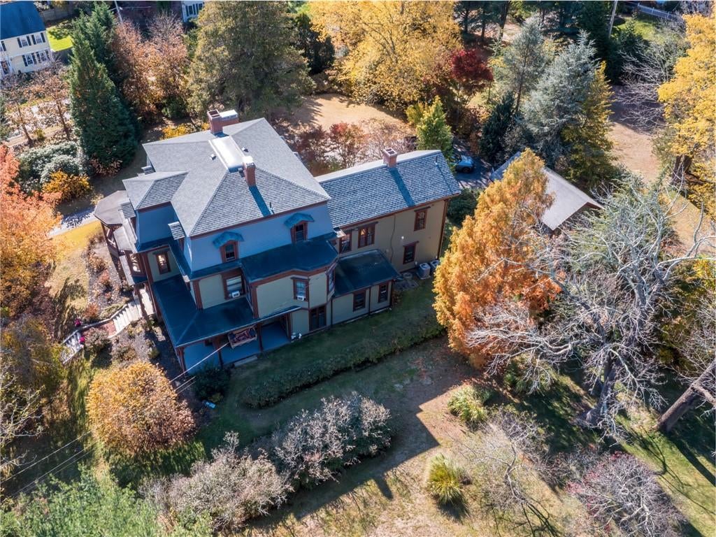 Warwick, Rhode Island, 02818, United States, 5 Bedrooms Bedrooms, ,4 BathroomsBathrooms,Residential,Active,2006818