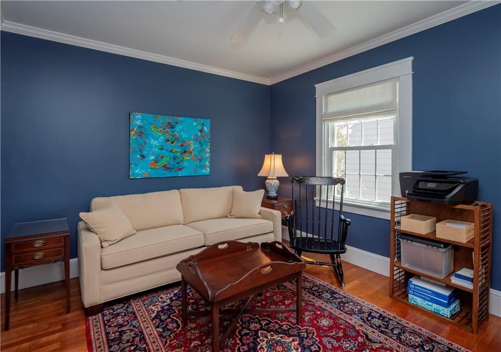 Newport, Rhode Island, 02840, United States, 4 Bedrooms Bedrooms, ,5 BathroomsBathrooms,Residential,Active,1893238