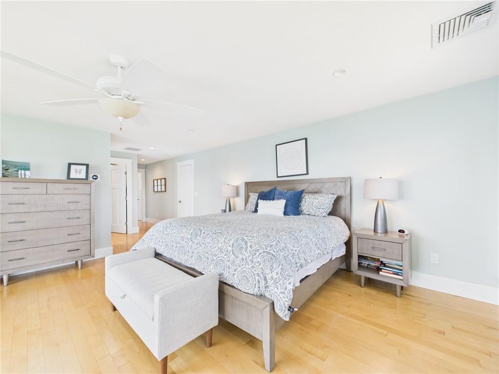 Jamestown, Rhode Island, 02835, United States, 3 Bedrooms Bedrooms, ,3 BathroomsBathrooms,Residential,Active,1904752