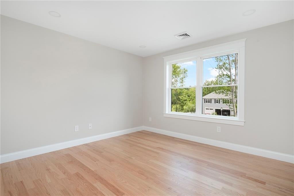 Cranston, Rhode Island, 02921, United States, 4 Bedrooms Bedrooms, ,5 BathroomsBathrooms,Residential,Active,1936118