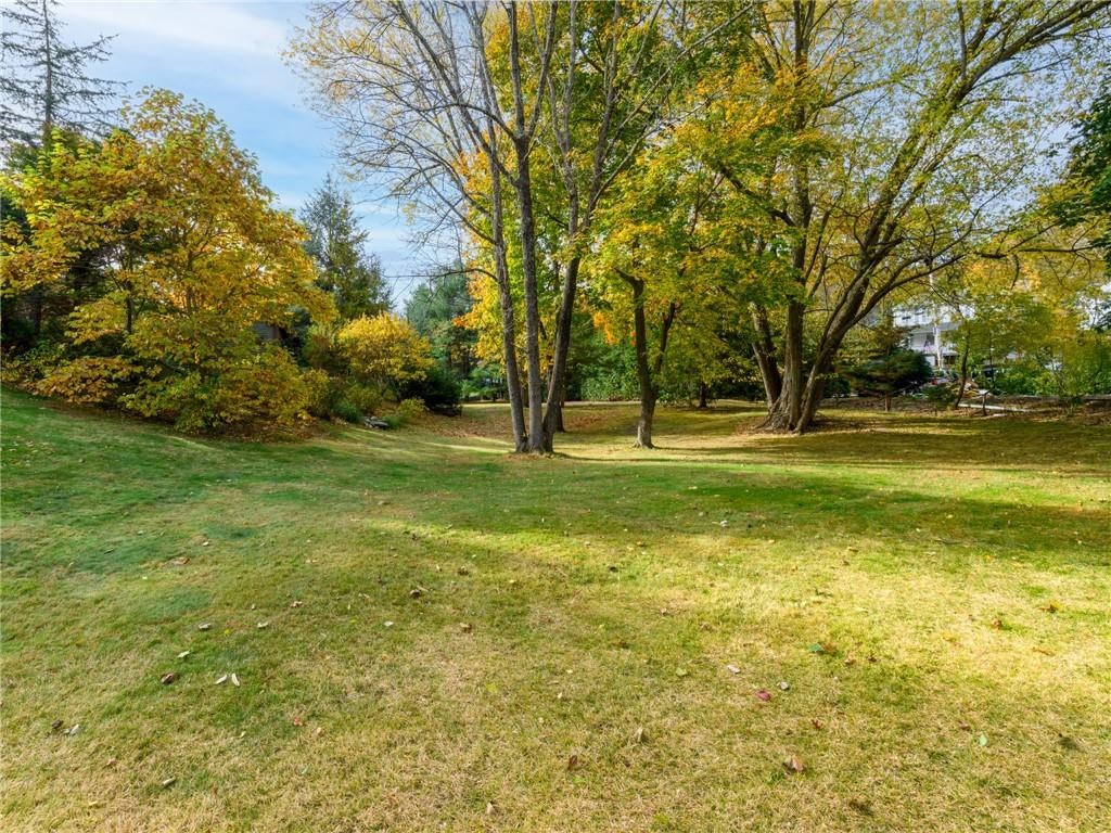 Warwick, Rhode Island, 02818, United States, 5 Bedrooms Bedrooms, ,4 BathroomsBathrooms,Residential,Active,2006818