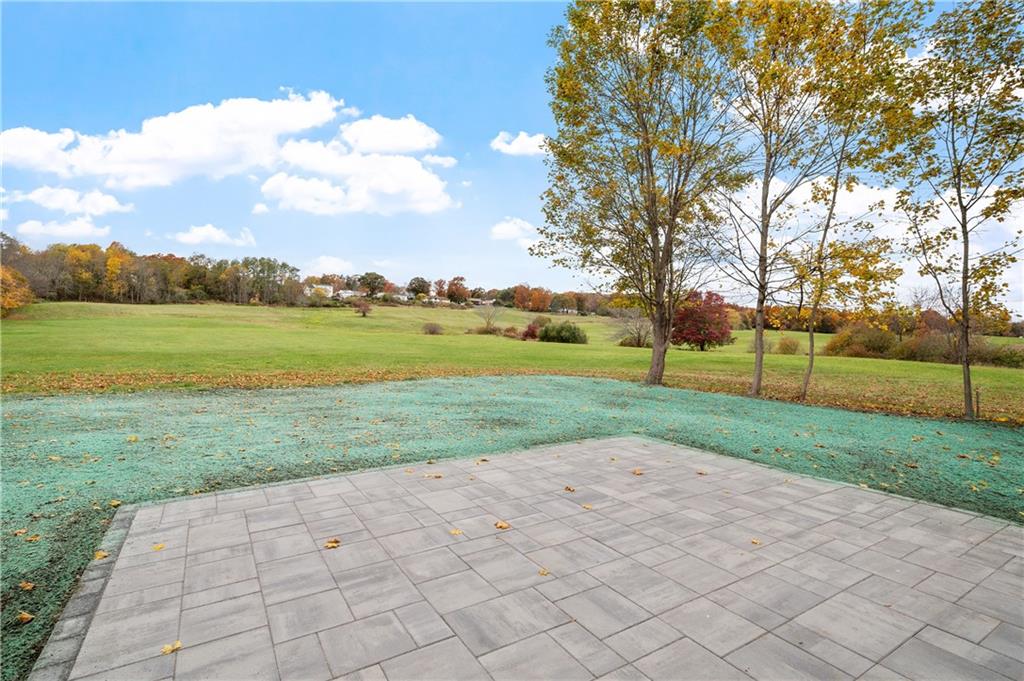 Cumberland, Rhode Island, 02864, United States, 4 Bedrooms Bedrooms, ,3 BathroomsBathrooms,Residential,Active,1973327