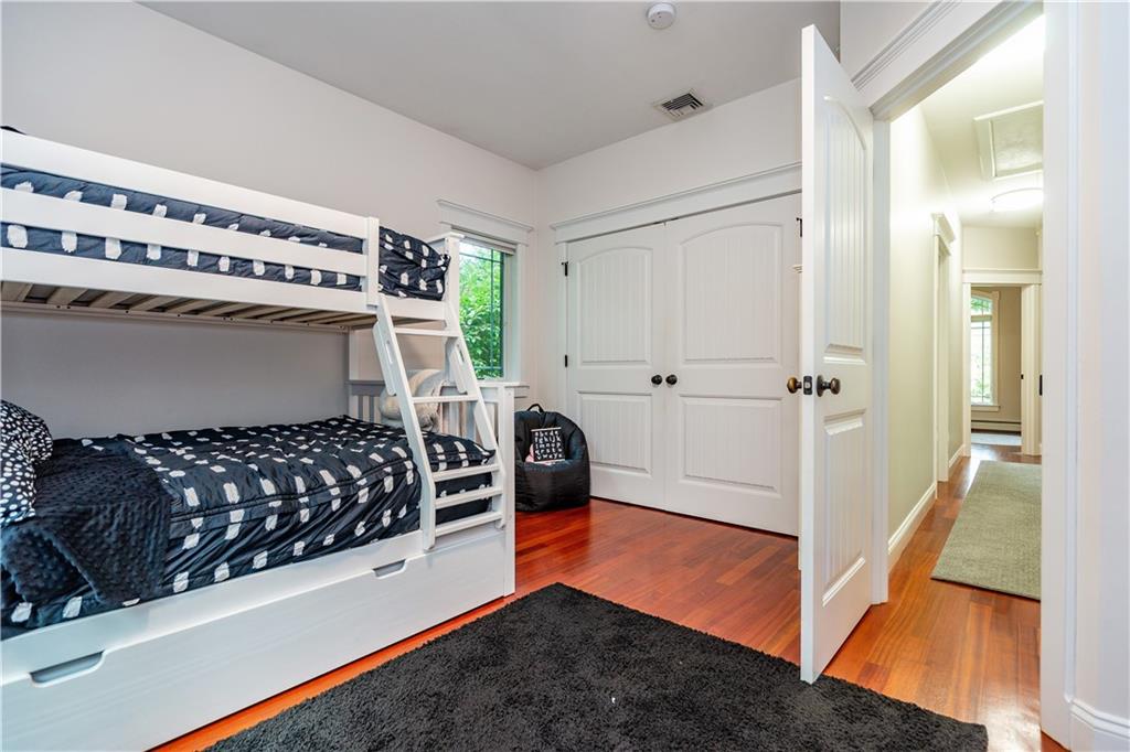 Smithfield, Rhode Island, 02917, United States, 4 Bedrooms Bedrooms, ,3 BathroomsBathrooms,Residential,Active,1929673
