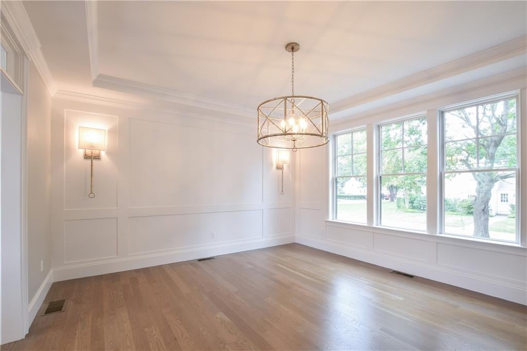 East Greenwich, Rhode Island, 02818, United States, 4 Bedrooms Bedrooms, ,4 BathroomsBathrooms,Residential,Active,1985570