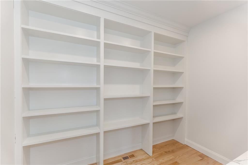 Cranston, Rhode Island, 02921, United States, 3 Bedrooms Bedrooms, ,4 BathroomsBathrooms,Residential,Active,2011445