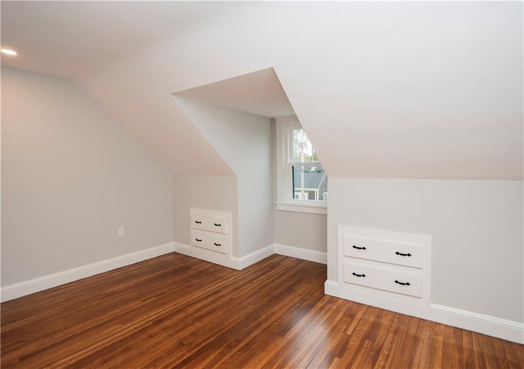 Newport, Rhode Island, 02840, United States, 4 Bedrooms Bedrooms, ,4 BathroomsBathrooms,Residential,Active,1973265