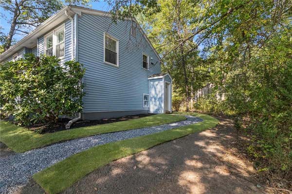 1 QUIET OAK DR, HOPKINTON, RI 02808, photo 4 of 44