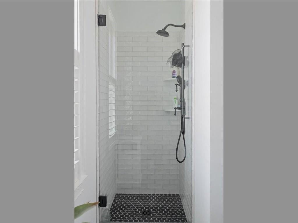 Westerly, Rhode Island, 02891, United States, 2 Bedrooms Bedrooms, ,2 BathroomsBathrooms,Residential,Active,1919078