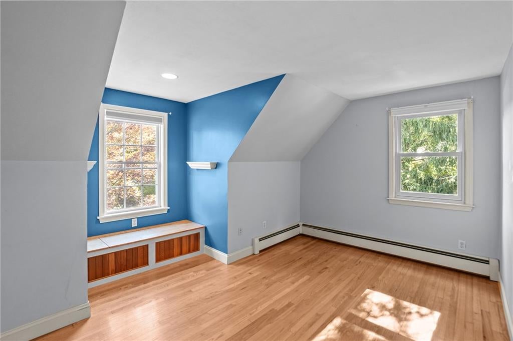 Portsmouth, Rhode Island, 02871, United States, 5 Bedrooms Bedrooms, ,3 BathroomsBathrooms,Residential,Active,1927643