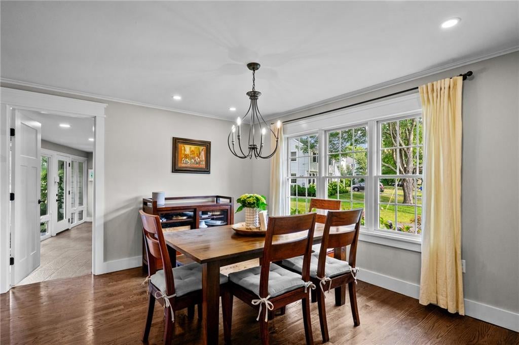 Barrington, Rhode Island, 02806, United States, 4 Bedrooms Bedrooms, ,4 BathroomsBathrooms,Residential,Active,1942364