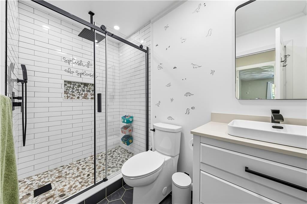 Smithfield, Rhode Island, 02917, United States, 3 Bedrooms Bedrooms, ,2 BathroomsBathrooms,Residential,Active,1954415