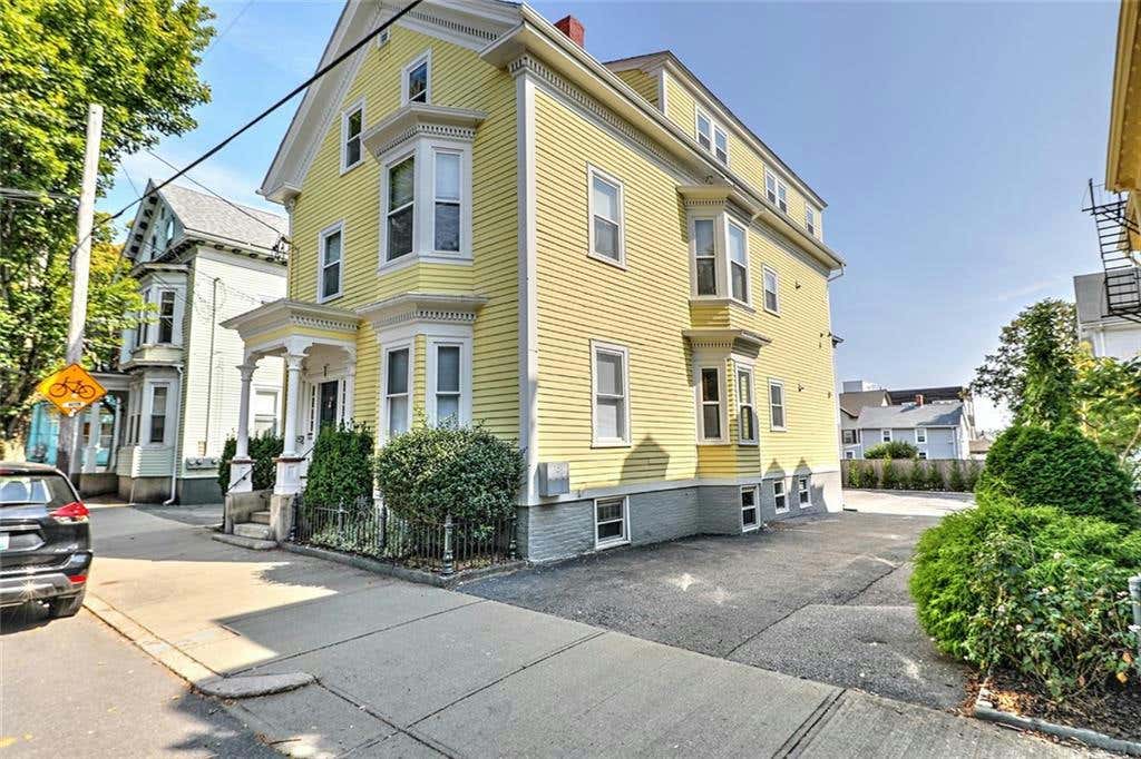 53 GOVERNOR ST APT 3, PROVIDENCE, RI 02906, photo 1 of 27