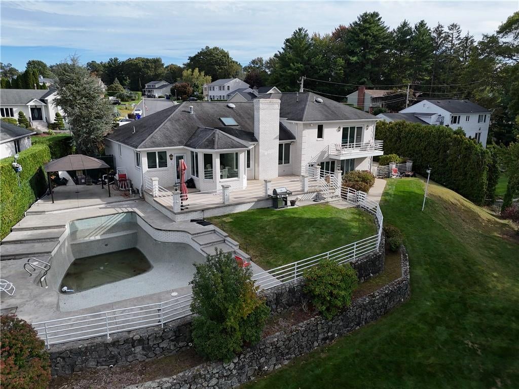 North Providence, Rhode Island, 02904, United States, 3 Bedrooms Bedrooms, ,4 BathroomsBathrooms,Residential,Active,1945229