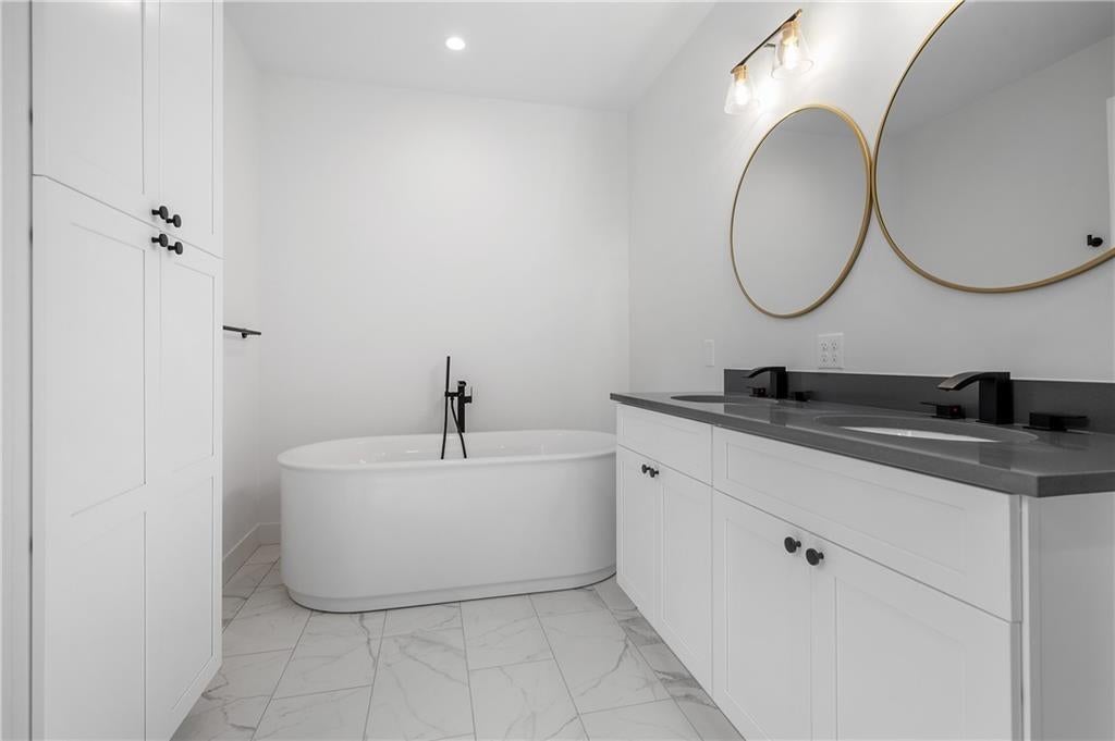 Cumberland, Rhode Island, 02864, United States, 4 Bedrooms Bedrooms, ,3 BathroomsBathrooms,Residential,Active,1973327