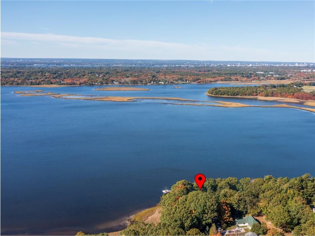 Barrington, Rhode Island, 02806, United States, 1 Bedroom Bedrooms, ,2 BathroomsBathrooms,Residential,Active,1966024