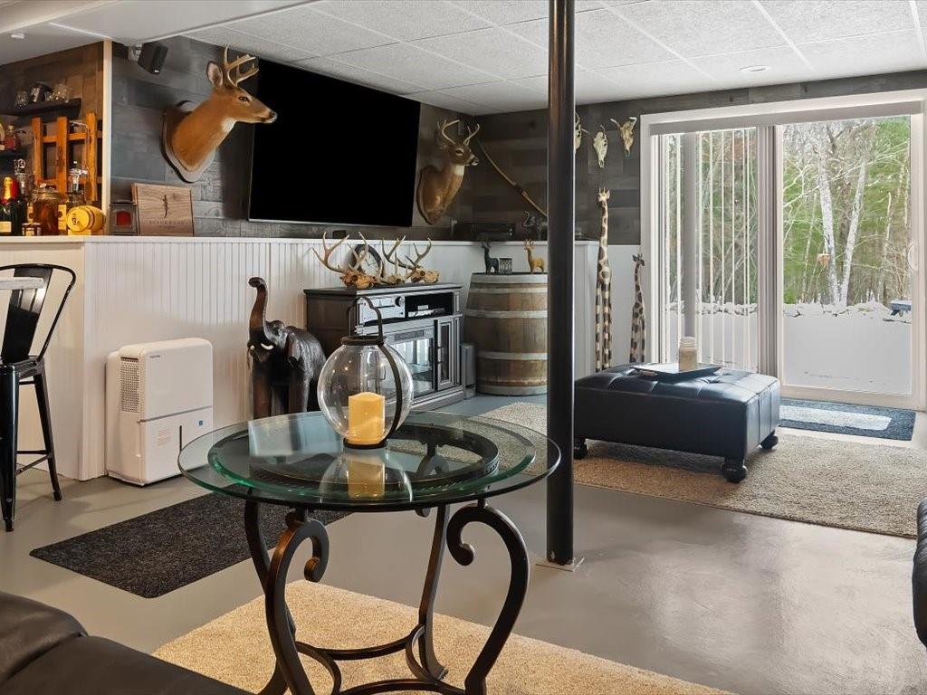 Charlestown, Rhode Island, 02813, United States, 3 Bedrooms Bedrooms, ,2 BathroomsBathrooms,Residential,Active,2007268