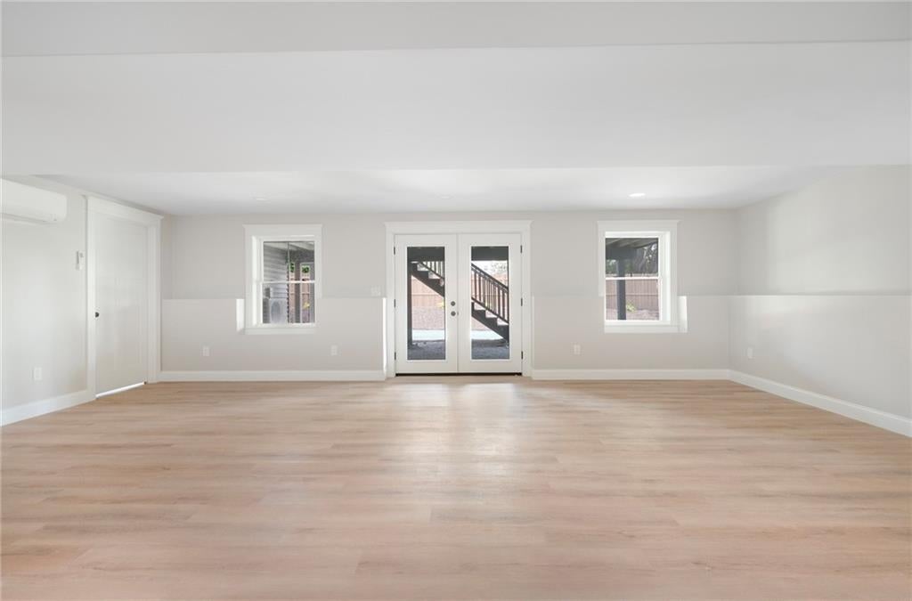 Cranston, Rhode Island, 02921, United States, 4 Bedrooms Bedrooms, ,5 BathroomsBathrooms,Residential,Active,1936118