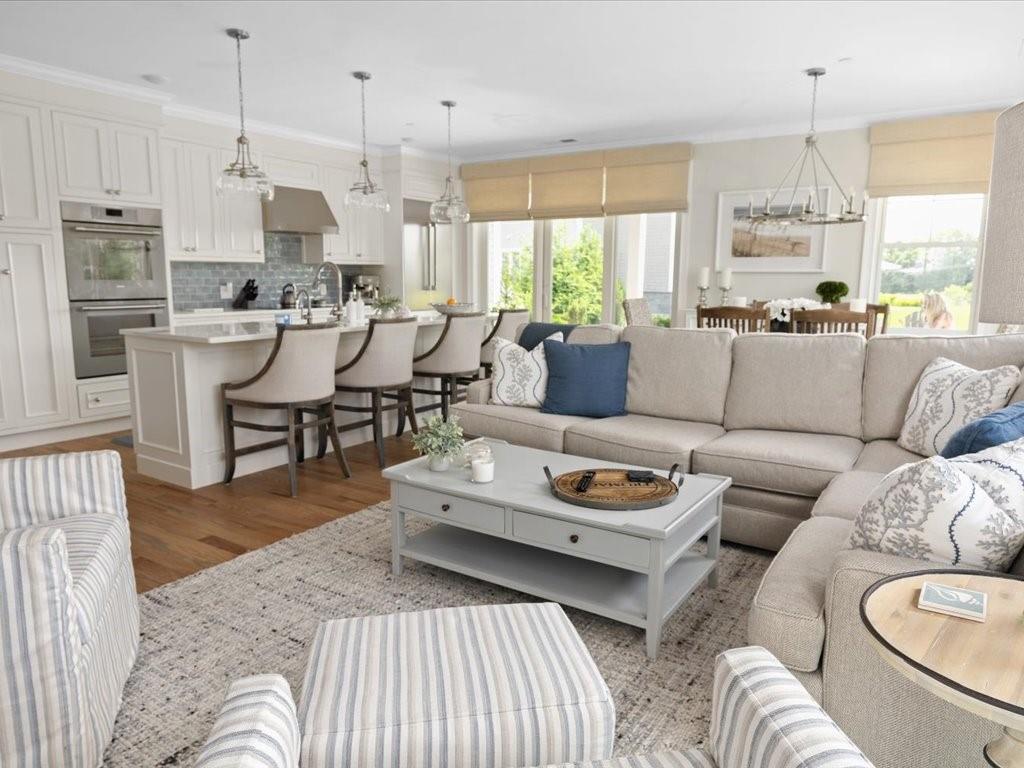 Westerly, Rhode Island, 02891, United States, 2 Bedrooms Bedrooms, ,2 BathroomsBathrooms,Residential,Active,1919078