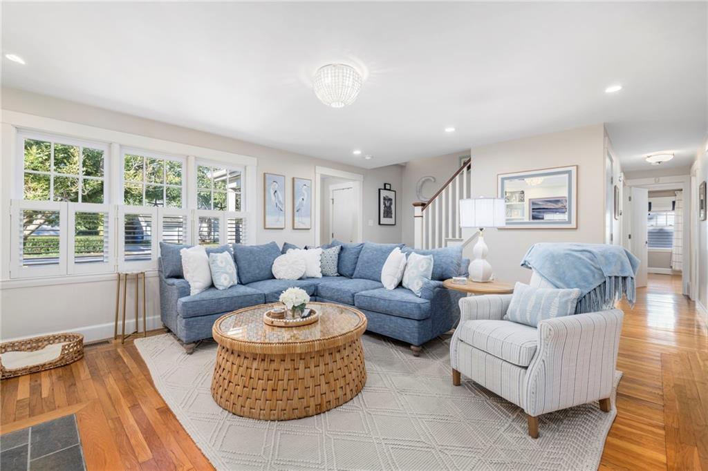 Newport, Rhode Island, 02840, United States, 4 Bedrooms Bedrooms, ,3 BathroomsBathrooms,Residential,Active,1959529