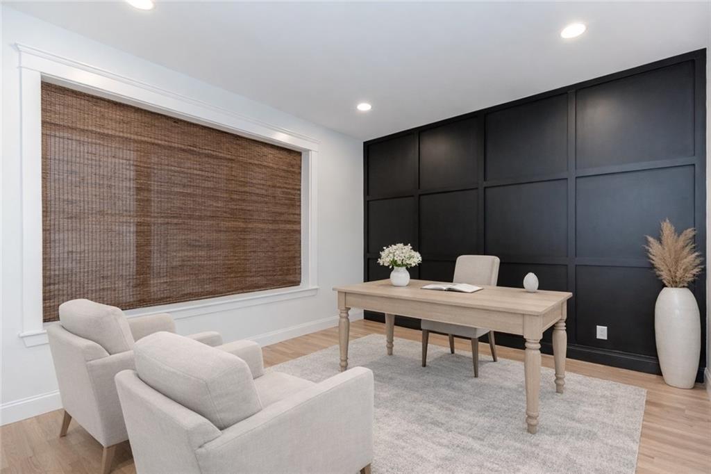 Cranston, Rhode Island, 02921, United States, 3 Bedrooms Bedrooms, ,4 BathroomsBathrooms,Residential,Active,2011445