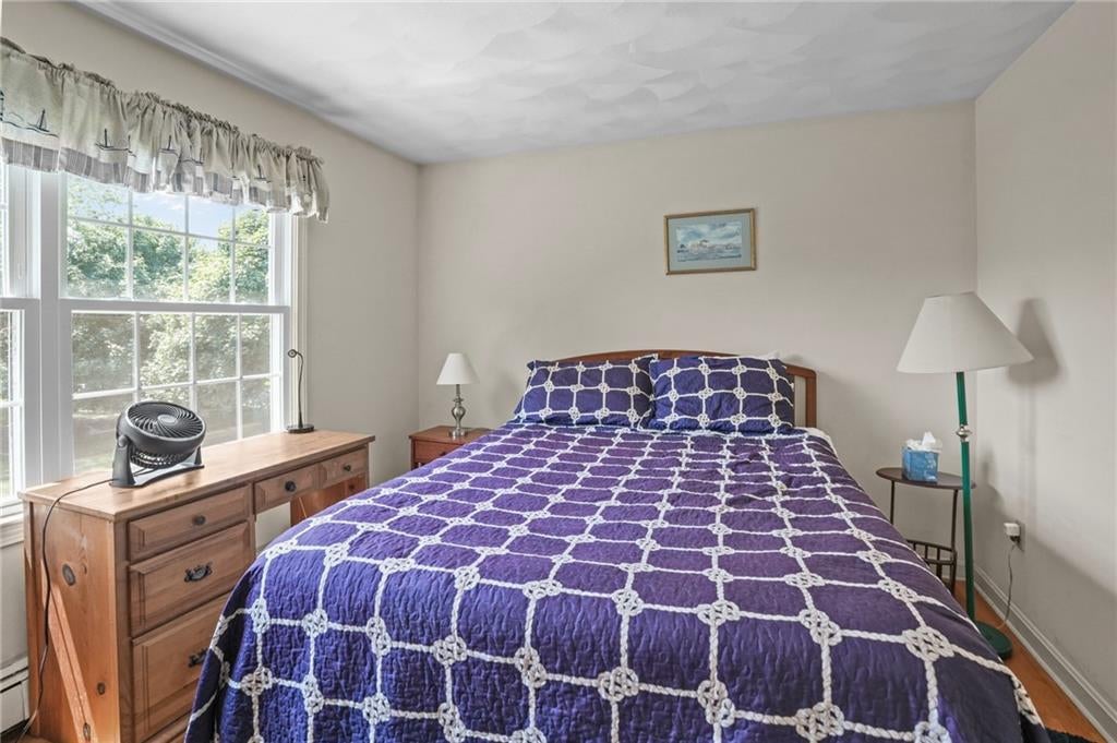 Portsmouth, Rhode Island, 02871, United States, 4 Bedrooms Bedrooms, ,3 BathroomsBathrooms,Residential,Active,1904703