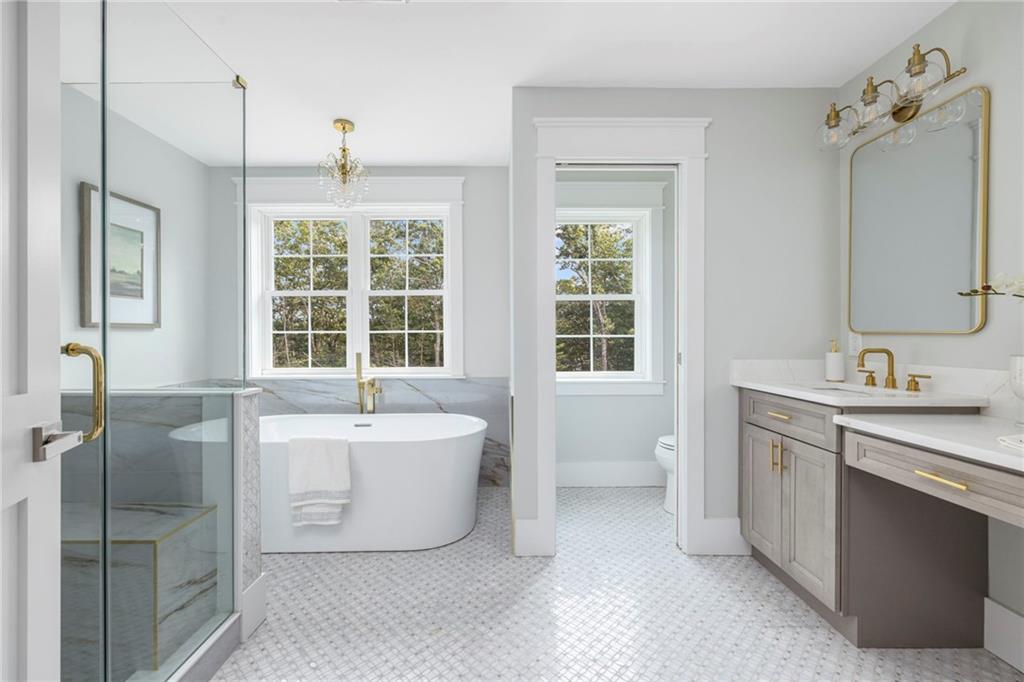 East Greenwich, Rhode Island, 02818, United States, 5 Bedrooms Bedrooms, ,4 BathroomsBathrooms,Residential,Active,1993976