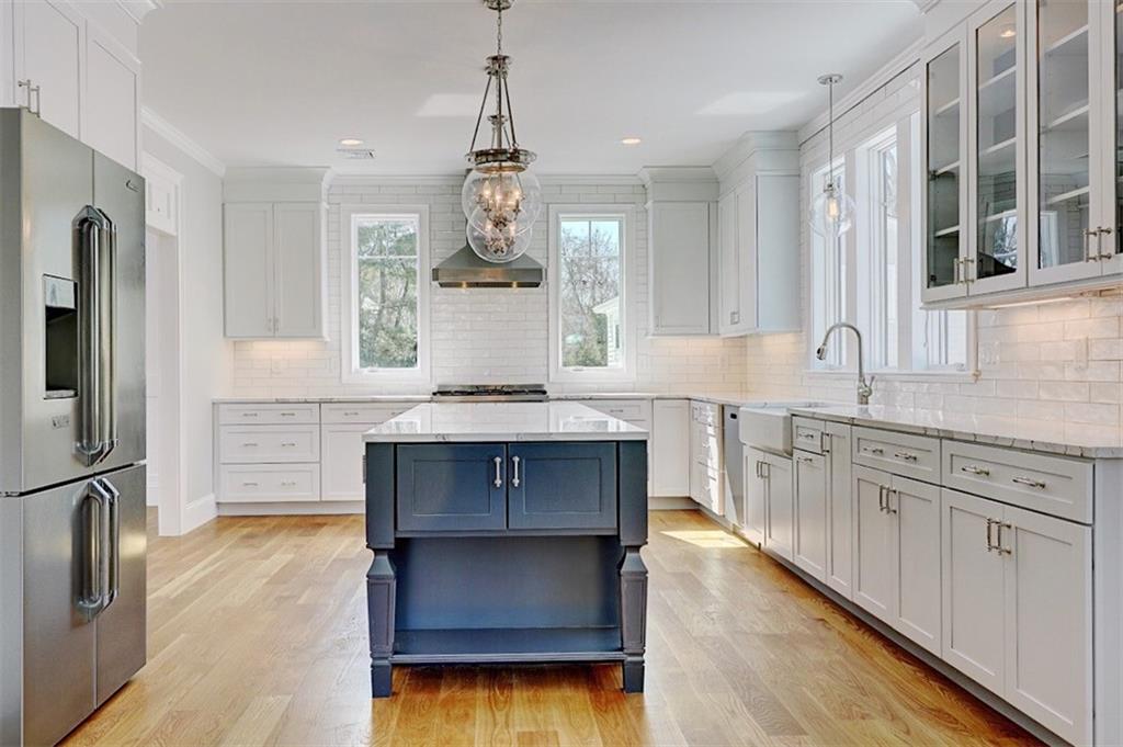 Cranston, Rhode Island, 02920, United States, 4 Bedrooms Bedrooms, ,3 BathroomsBathrooms,Residential,Active,1985567