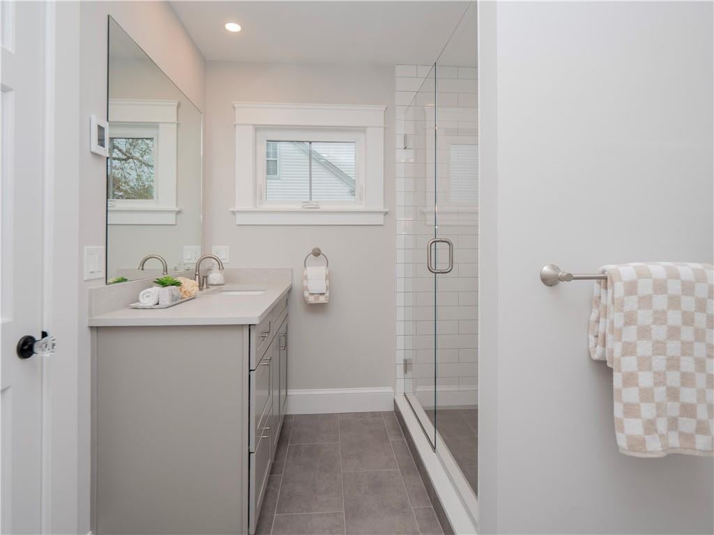 Newport, Rhode Island, 02840, United States, 4 Bedrooms Bedrooms, ,4 BathroomsBathrooms,Residential,Active,1973265