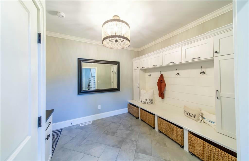 East Greenwich, Rhode Island, 02818, United States, ,Residential,Pending,1704829