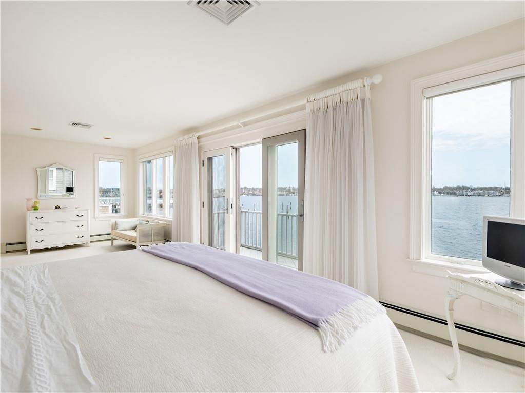 Newport, Rhode Island, 02840, United States, ,3 BathroomsBathrooms,Residential,Active,1790147