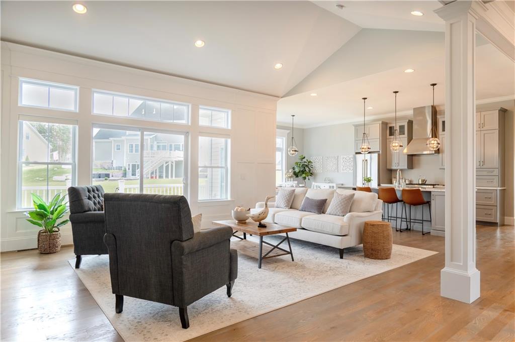 North Kingstown, Rhode Island, 02852, United States, 4 Bedrooms Bedrooms, ,4 BathroomsBathrooms,Residential,Active,1965832