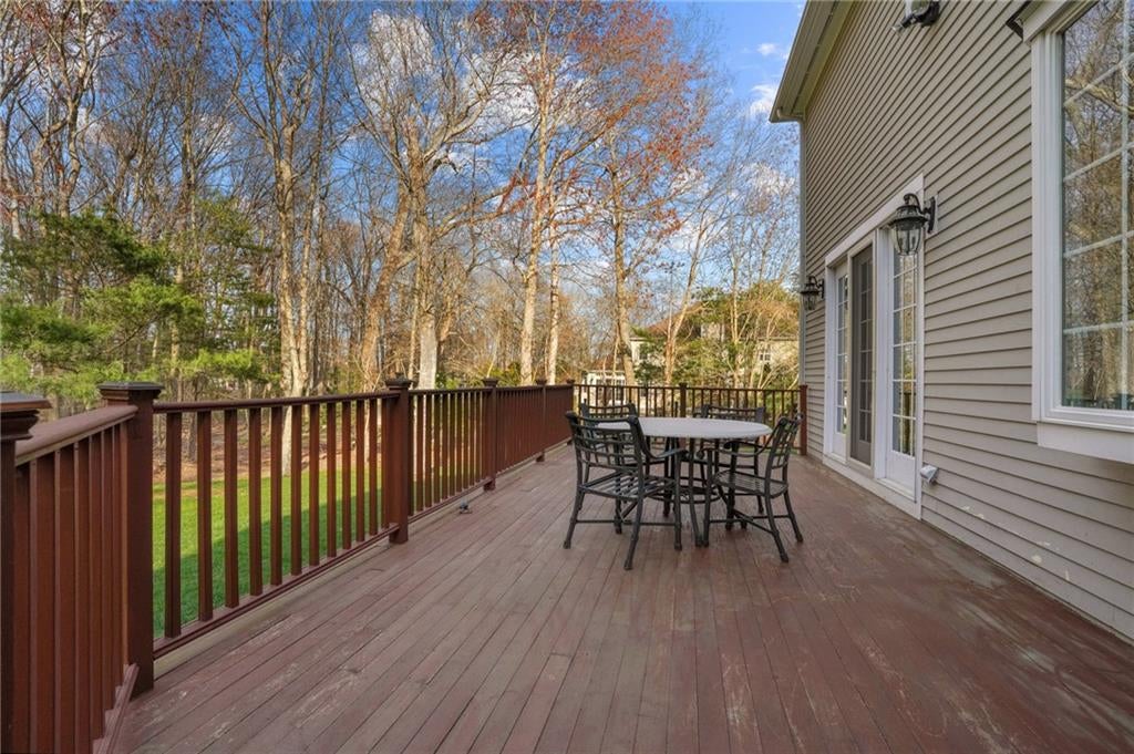 East Greenwich, Rhode Island, 02818, United States, ,4 BathroomsBathrooms,Residential,Active,1791211