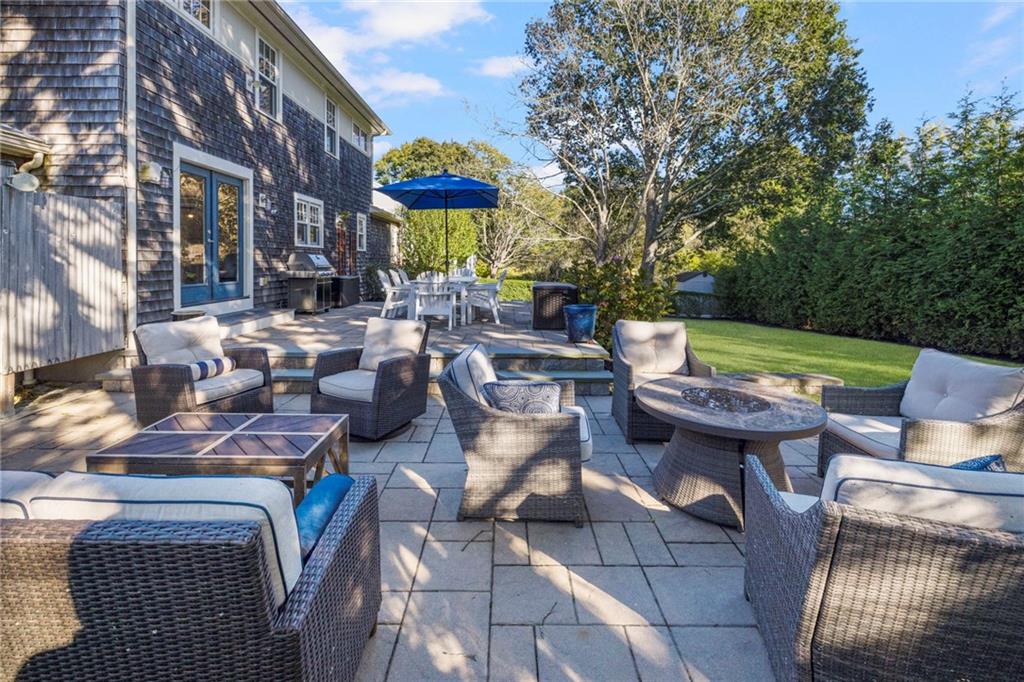 Newport, Rhode Island, 02840, United States, 4 Bedrooms Bedrooms, ,3 BathroomsBathrooms,Residential,Active,1959529