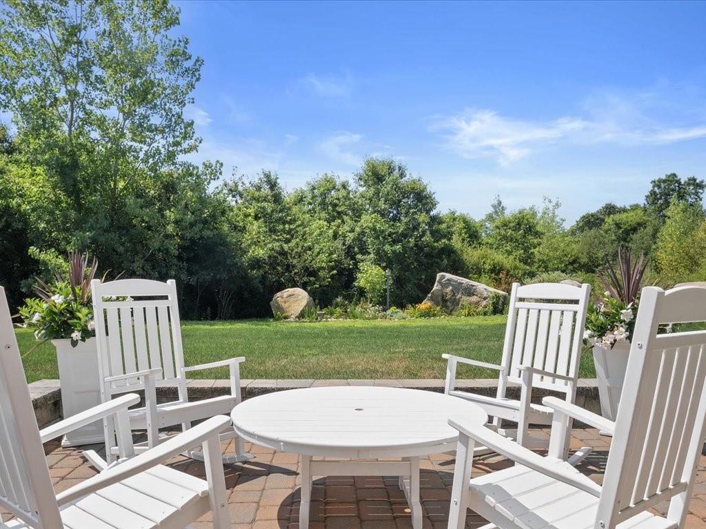 Westerly, Rhode Island, 02891, United States, 2 Bedrooms Bedrooms, ,2 BathroomsBathrooms,Residential,Active,1919078