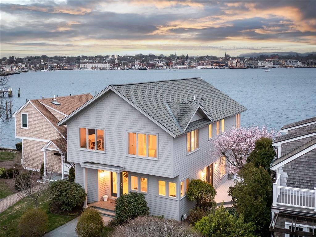 Newport, Rhode Island, 02840, United States, ,3 BathroomsBathrooms,Residential,Active,1790147