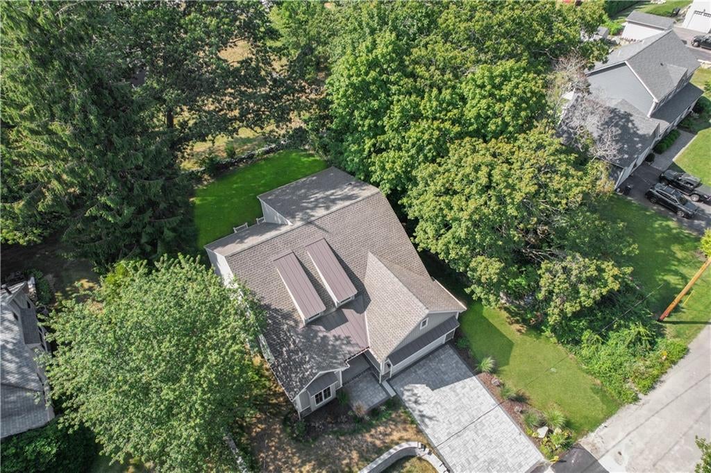 North Kingstown, Rhode Island, 02852, United States, 3 Bedrooms Bedrooms, ,3 BathroomsBathrooms,Residential,Active,1929459