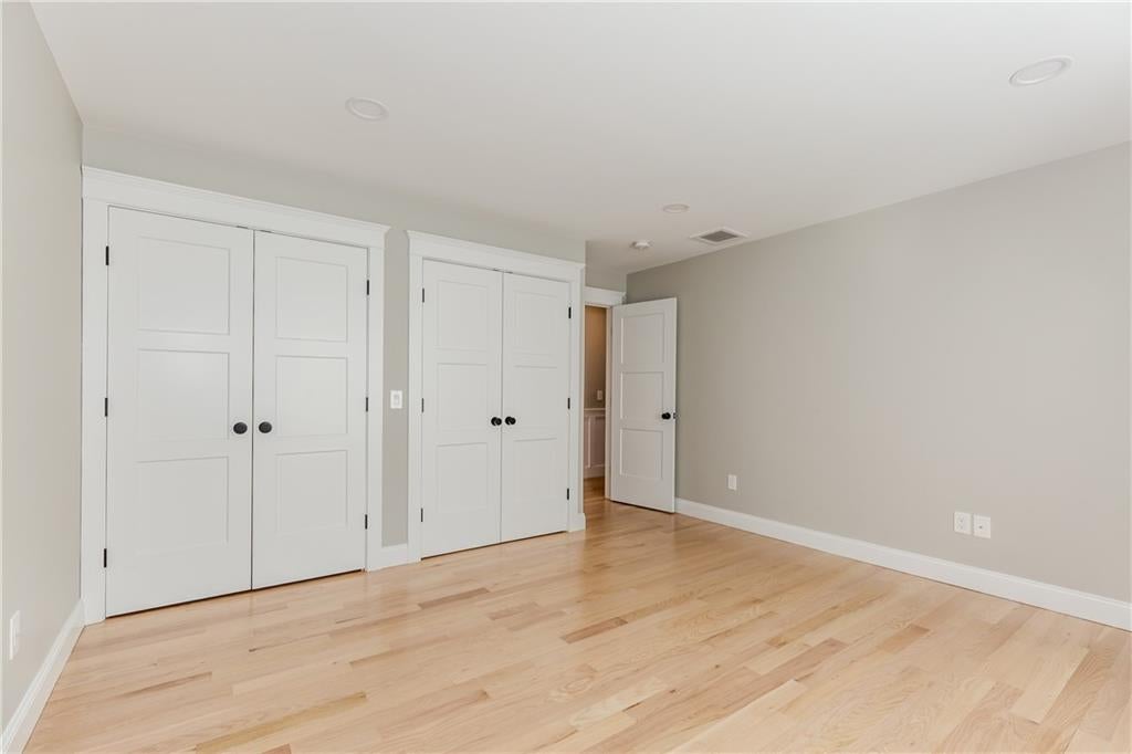 Cranston, Rhode Island, 02921, United States, 3 Bedrooms Bedrooms, ,4 BathroomsBathrooms,Residential,Active,2011445